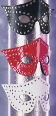 Маски черный